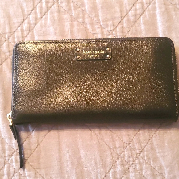 Kate Spade black leather zip wallet‎ - Picture 1 of 11